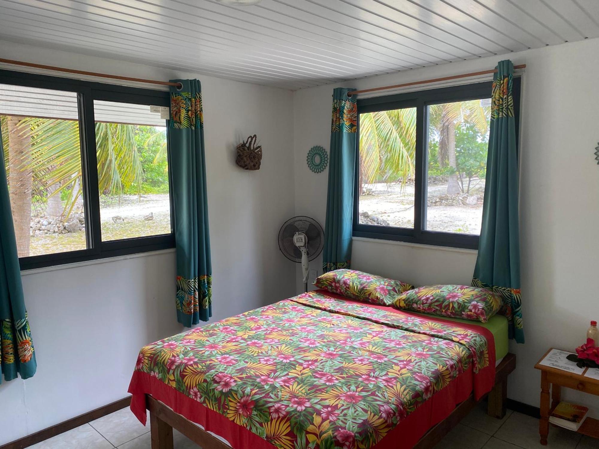 Отель Korikori House Fakarava II Rotoava Экстерьер фото