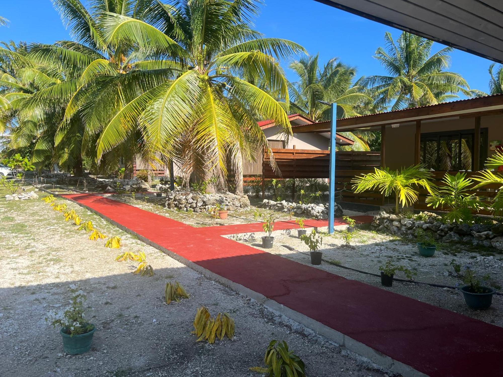 Отель Korikori House Fakarava II Rotoava Экстерьер фото