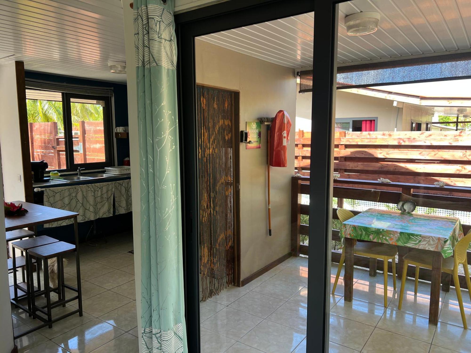 Отель Korikori House Fakarava II Rotoava Экстерьер фото