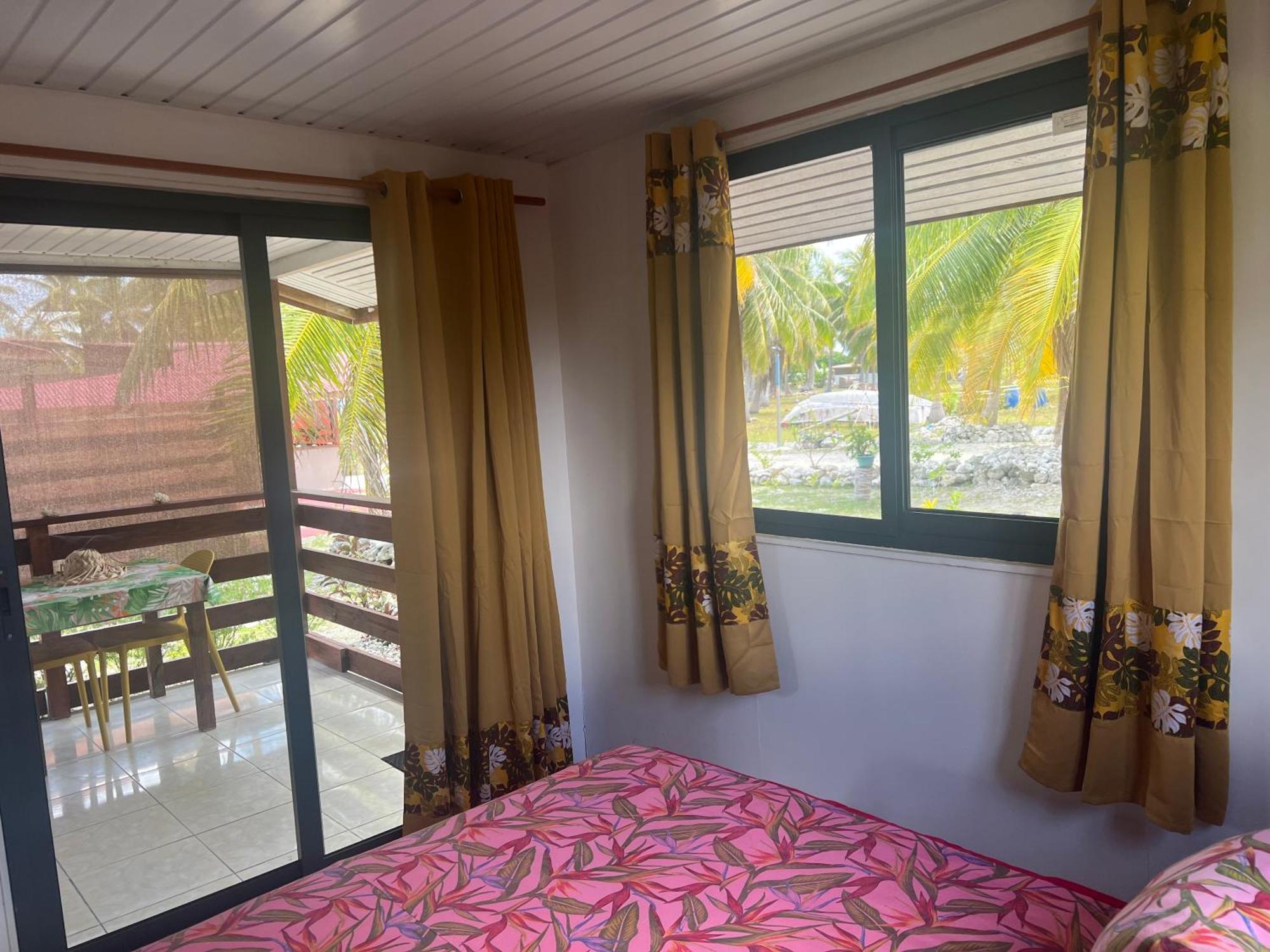 Отель Korikori House Fakarava II Rotoava Экстерьер фото